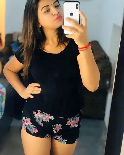 Ujhani Escorts